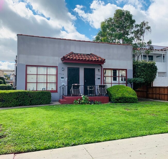 Photo - 1038 W 84th Pl Unit 1040.5