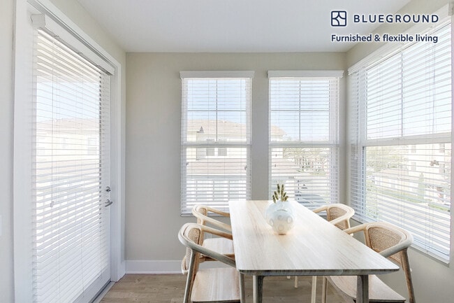 Photo - 1000 Lupine Unit FL3-ID9248A