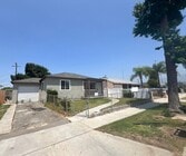 Photo - 4546 La Rica Ave House