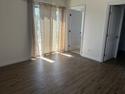 Photo - 16723 Victory Blvd