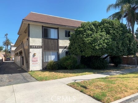 Building Photo - 14817 Sylvan St Unit 6