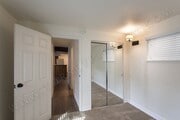 Photo - Point Loma - Beautiful Two Bedroom with 2 ... Apartment Unit 1621 1/2