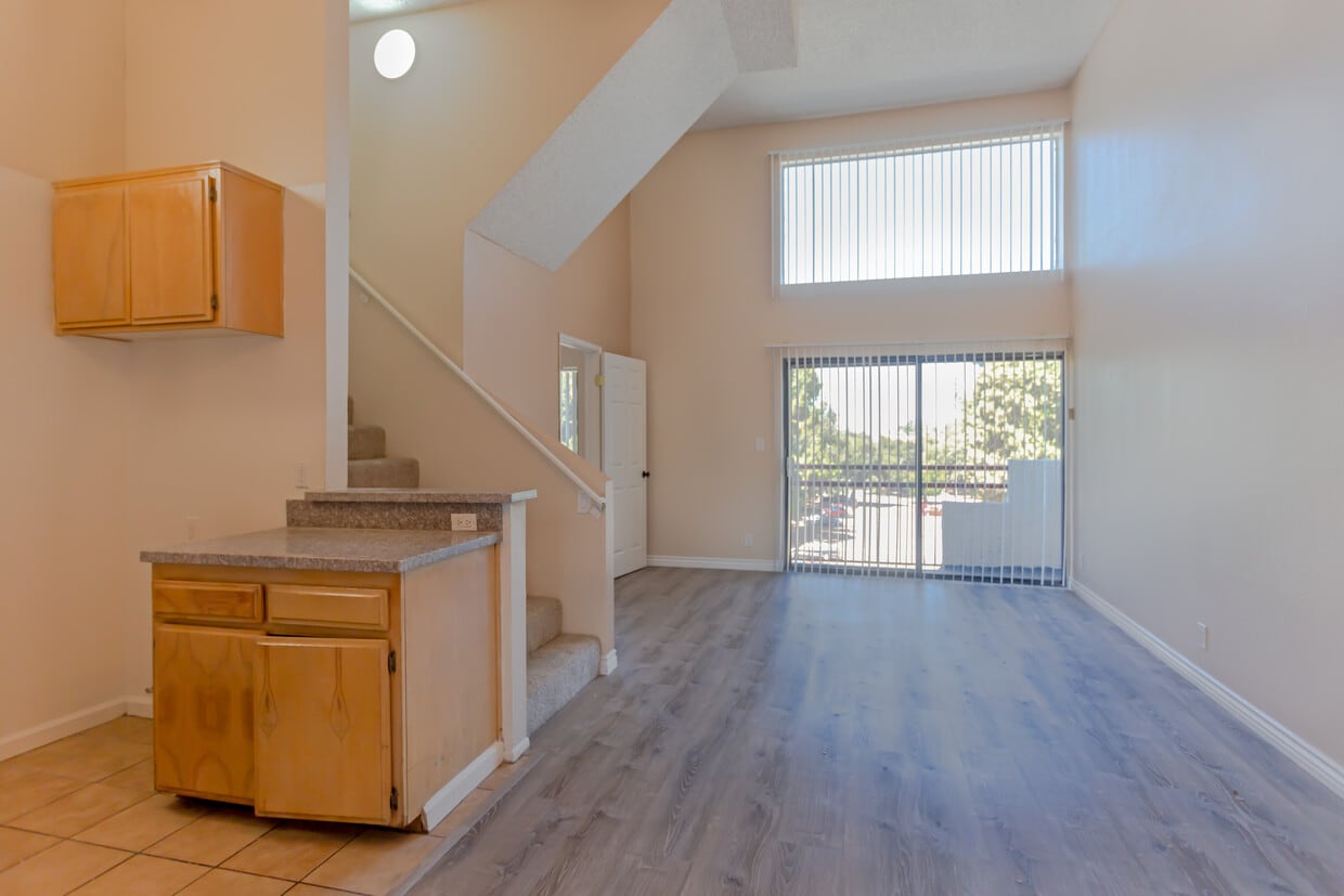 3D Tour - Sherman Grove Apartments
