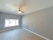 Photo - 1117 N Mayfield Ave Apartments Unit 1117