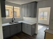 Photo - 756 1/2 E 79th St Townhome