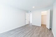 Photo - 5302 Colodny Ave Apartments