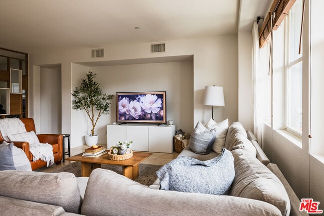 Photo - 7100 Playa Vista Dr Unit 202