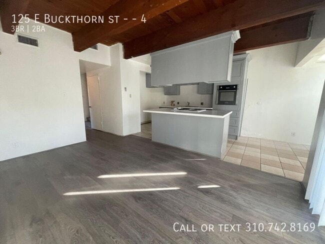 Photo - 125 E Buckthorn St Unit 4