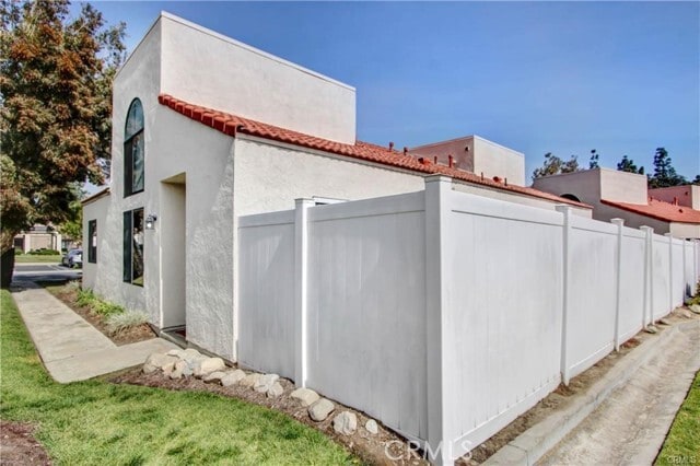 Photo - 8549 Salina St