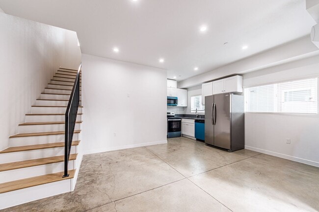 Photo - 11841 Runnymede St Unit 11839
