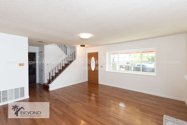 Building Photo - 904 Harbison Pl