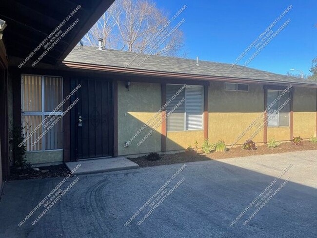Building Photo - Goleta Three Bedroom Home - Pets Considered - Available Now