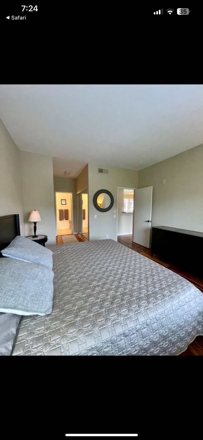 Photo - 2220 Camino de la Reina Unit 303