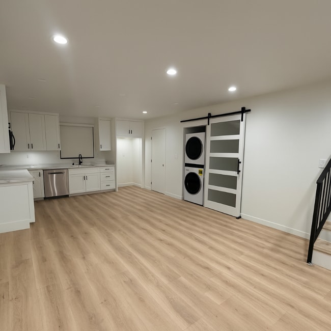 Photo - 4935 Cloud Ave