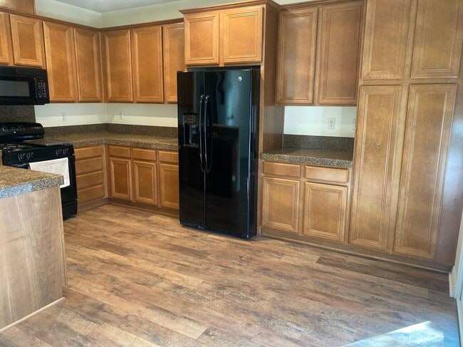 Photo - 1898 El Nido Ave