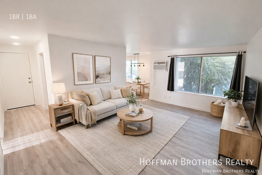 Photo - 11744 Runnymede St