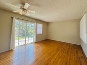 Photo - Charming 3bed 1bath for Rent