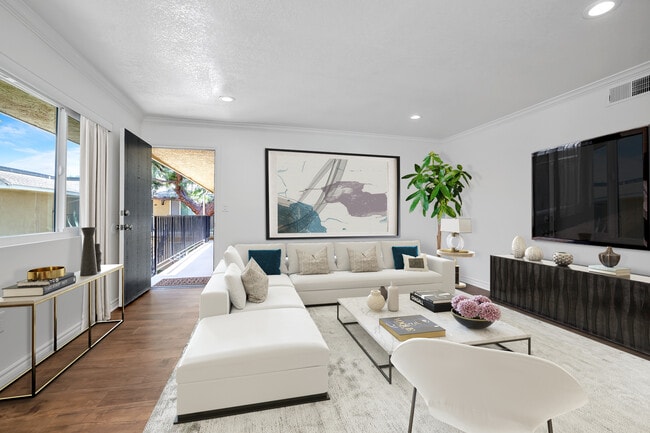 Photo - Florida Gardens