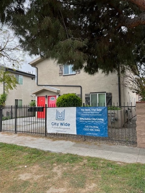 Photo - 213 E 84th Pl Townhome