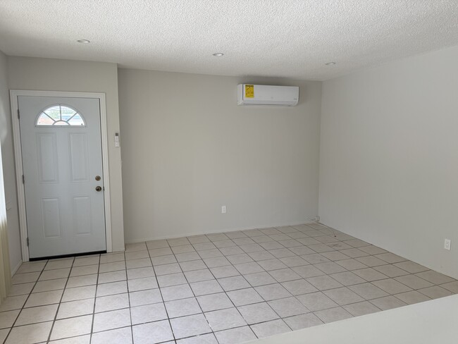 Photo - 141 Marguerita Ave