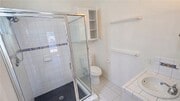 Photo - 3853 Duke St