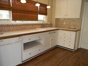 Photo - 352 S Pine St