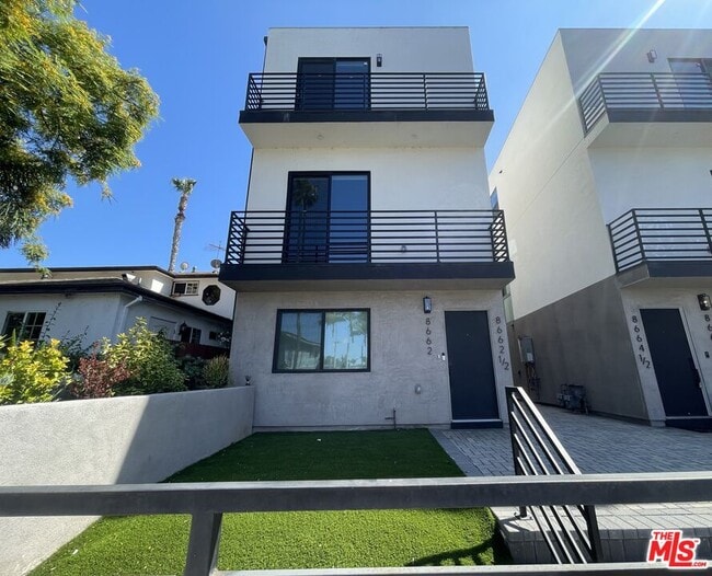 Building Photo - 8662 Cadillac Ave Rental