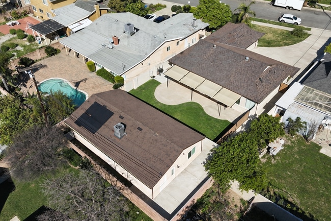 Building Photo - 15920 Eccles St