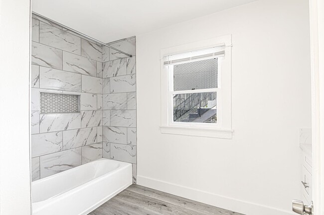 Photo - 525 Chestnut Ave Unit 527-04