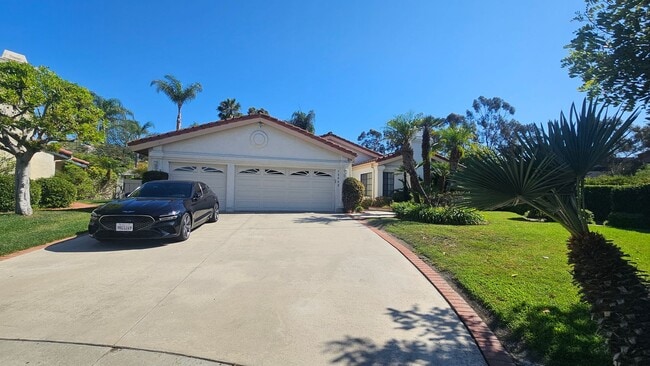 Gorgeous Single Story Home- Huge Back Yard... - Gorgeous Single Story Home- Huge Back Yard...