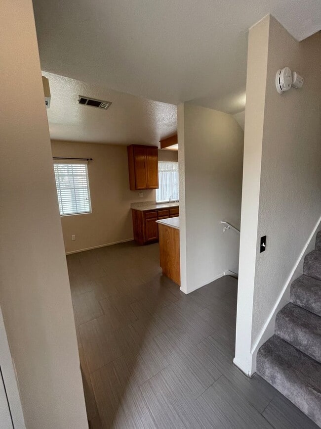 Photo - Single Family Home for Rent is South Oxnard - 3 Bedroom 2 Bathroom