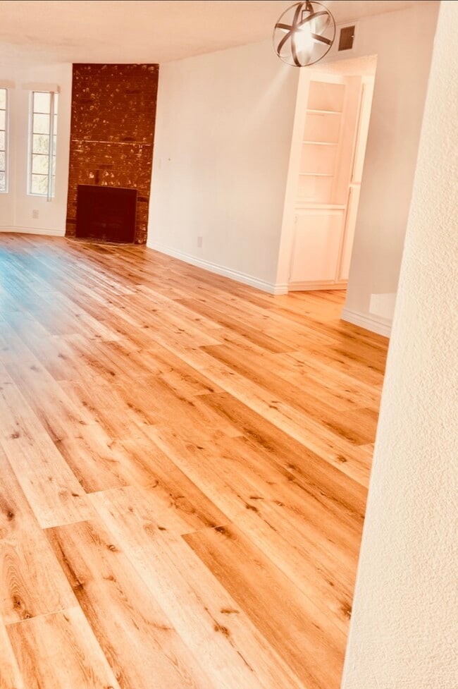 Photo - 415 S Verdugo Dr Unit 115