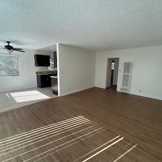 Building Photo - 1414 S Orange Grove Ave Unit 1