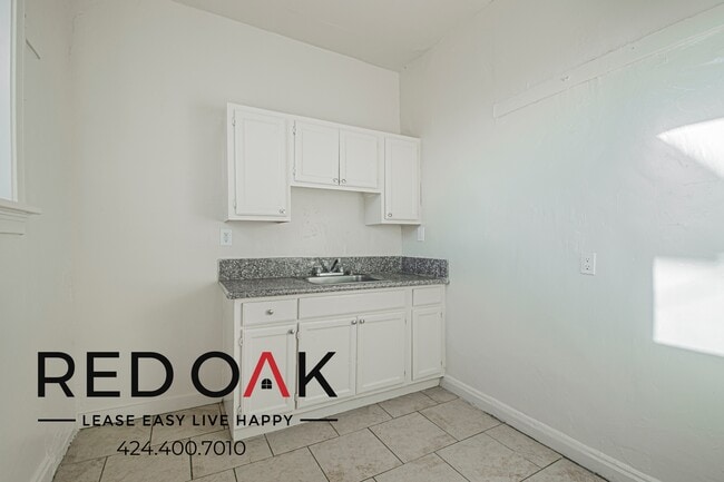 Photo - 1000 S Grand View St Unit 104