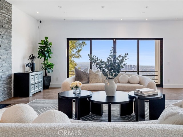 Photo - 2287 Sunset Plaza Dr