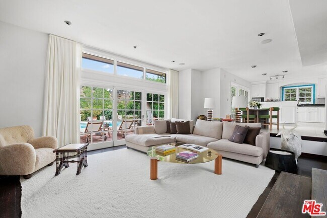 Photo - 10216 Cielo Dr