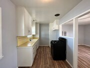 Photo - 664-670 S Eremland Dr Unit 664