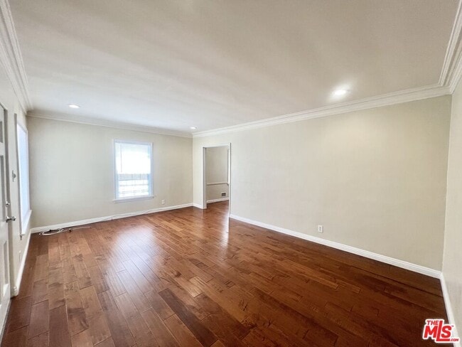 Photo - 149 S Gramercy Pl