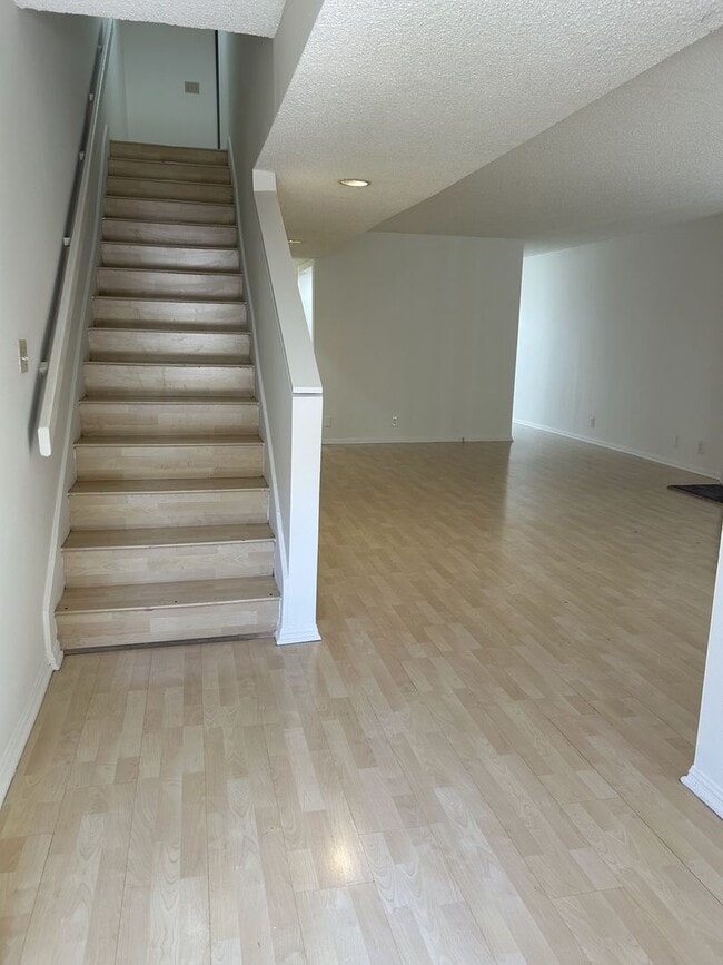 Photo - Cozy 3 bedroom Condo in the most desired neighborhood at City of Alhambra Unit 23