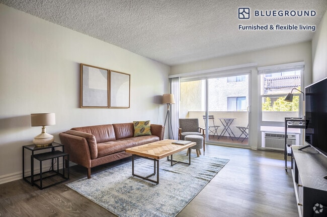 Building Photo - 219 S Barrington Ave Rental