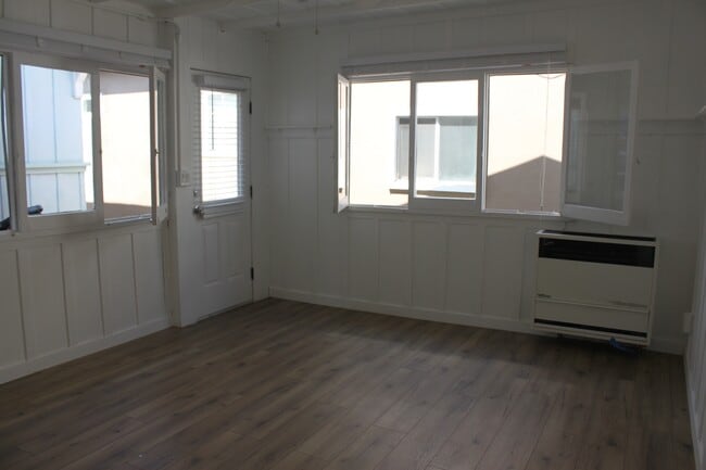 Photo - 614 W Balboa Blvd Unit 614.5 West Balboa Blvd
