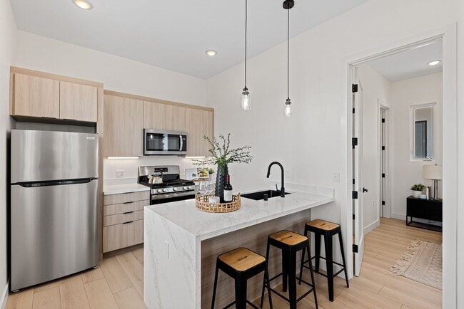 Photo - Beautiful Top Floor 1 bed with a view! Unit 4580 Jicarillo Ave  8