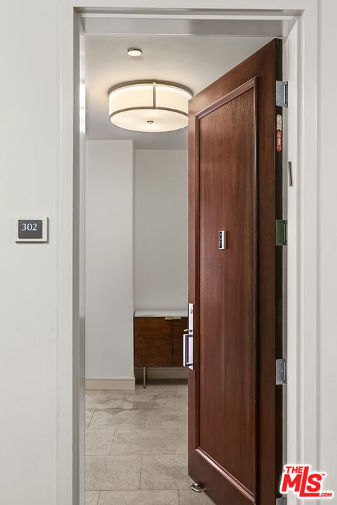 Photo - 447 N Doheny Dr Unit 302