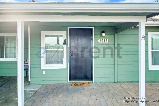 Photo - 7936 Alder Ave