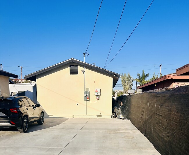 Photo - 731 S Bonnie Beach Pl
