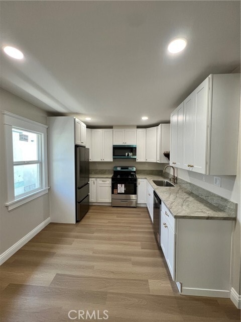 Building Photo - 1904 2nd St Unit B