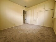 Photo - 5123 Wilson St