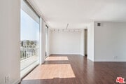 Photo - 100 S Doheny Dr Condo Unit 722