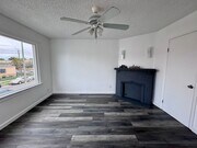 Photo - 858 W 88th St House