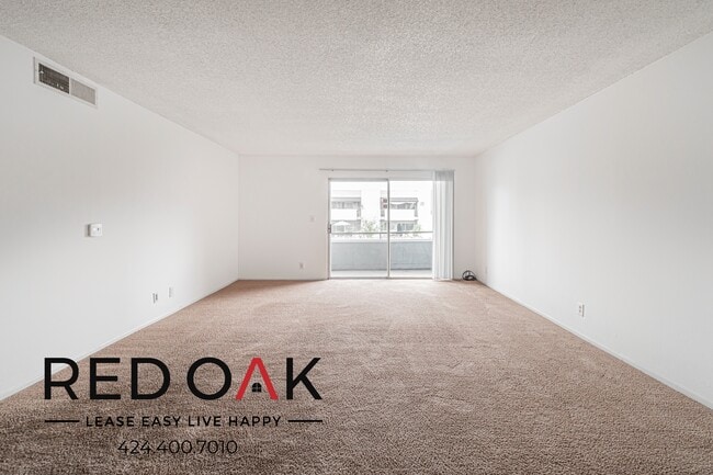 Building Photo - 7025 Vassar Ave Unit 101